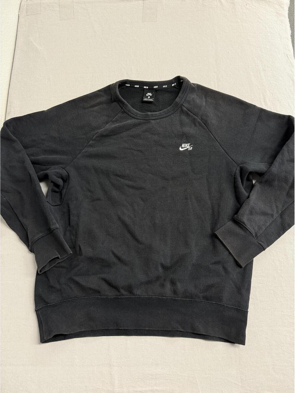 Nike SB Embroidered Crewneck - Black Nike Skateboarding -L
